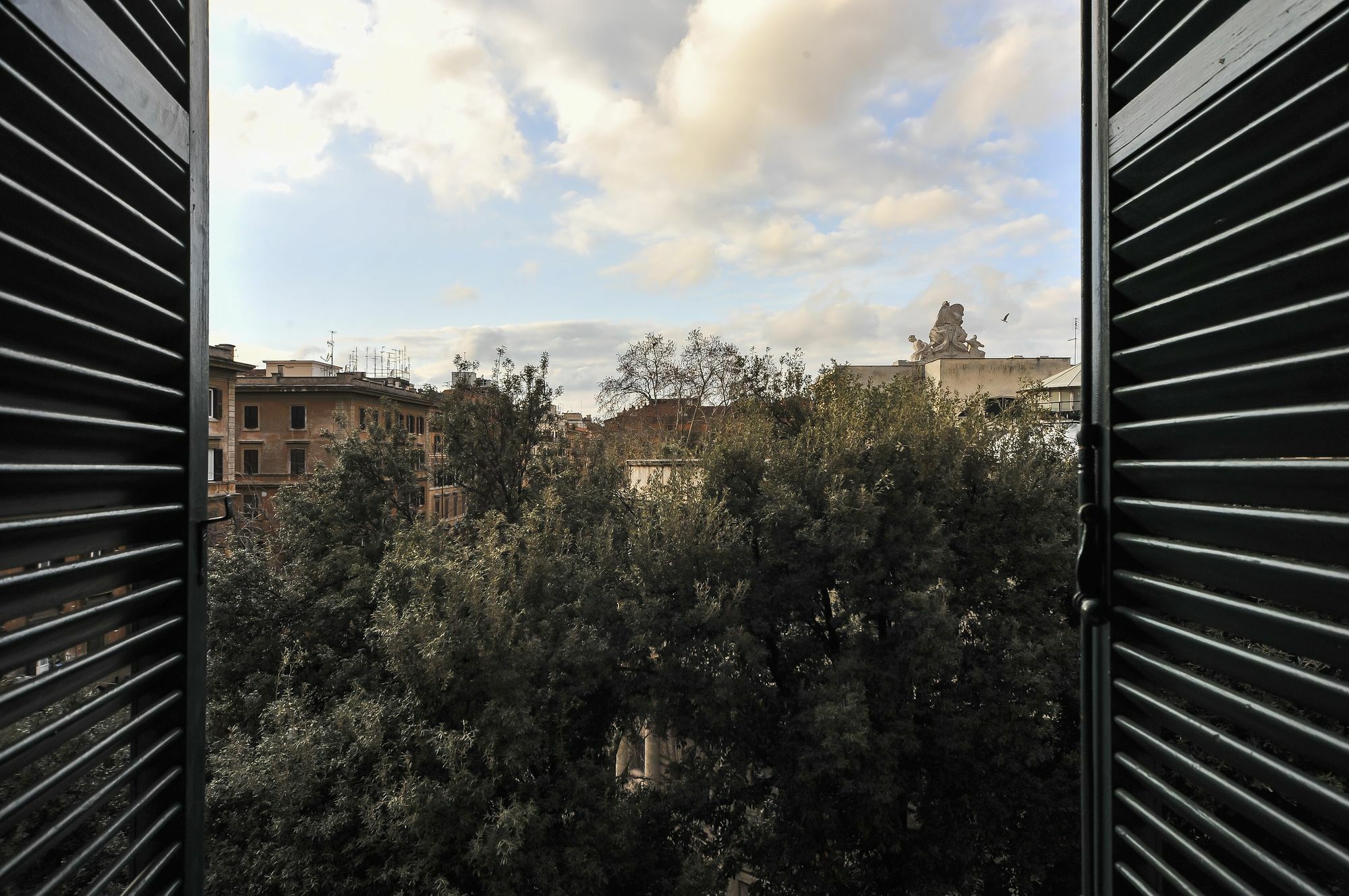Central Domus Roma Exterior photo